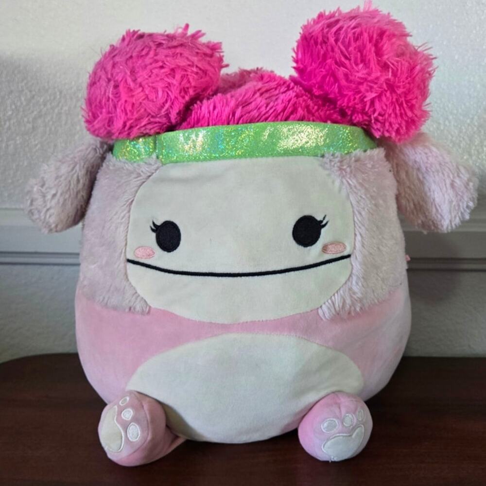 Squishmallow 14" Zyan the Pink Bigfoot Squish-Doo